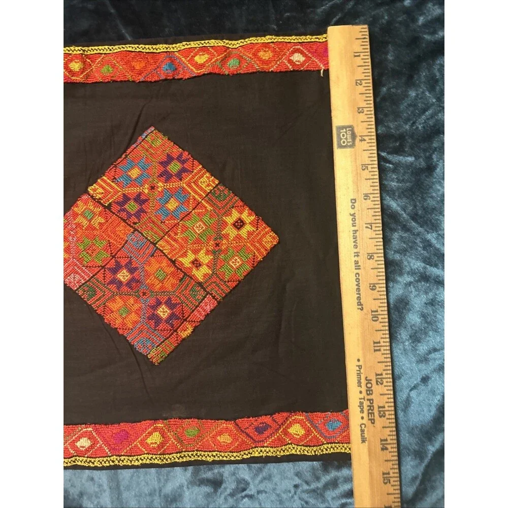 Intricate Zipped Pillowcase